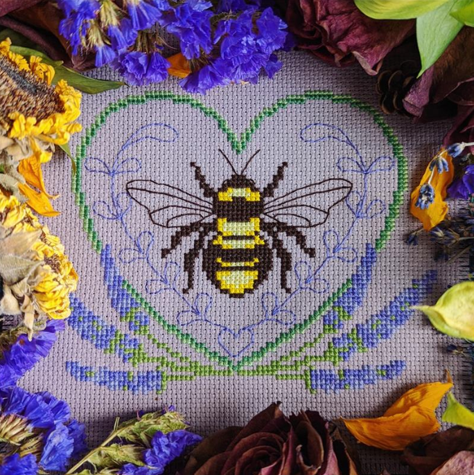 Lavender Bee Heart Printed Pattern